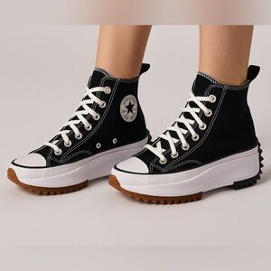 Converse Run Star Hike High Top Unisex Black White Gum Sneakers(B51)✨✨